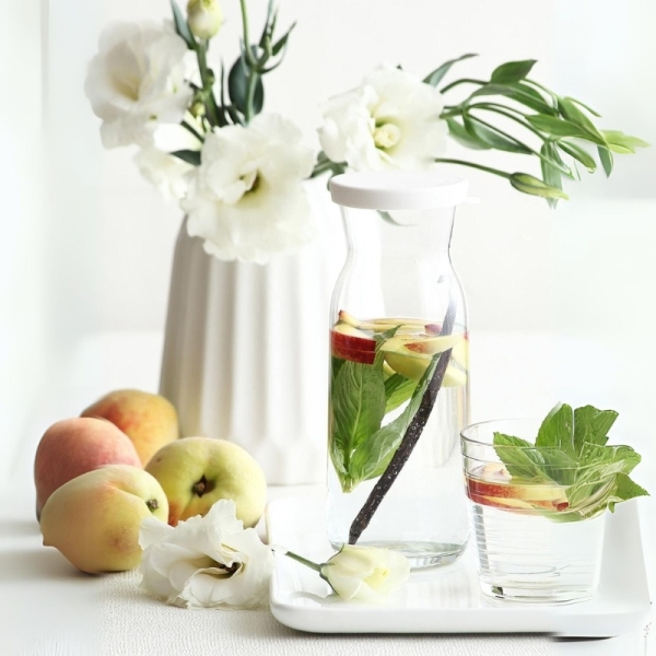 LAV Fonte Tekli Sürahi Karaffe 1500 ml Glas Karaffe mit weißem Silikondeckel für heiße und kalte Getränke