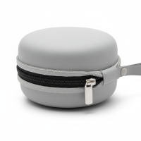 Kopfhörer Etui rund, Hartschale, Stoff grau, mit Schlaufe, akkaya