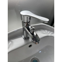 Mobile Duschkabinen mit integrierter Toilette WC Duschraum mit Waschbecken und Duscharmatur