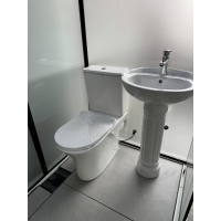 Mobile Duschkabinen mit integrierter Toilette WC Duschraum mit Waschbecken und Duscharmatur